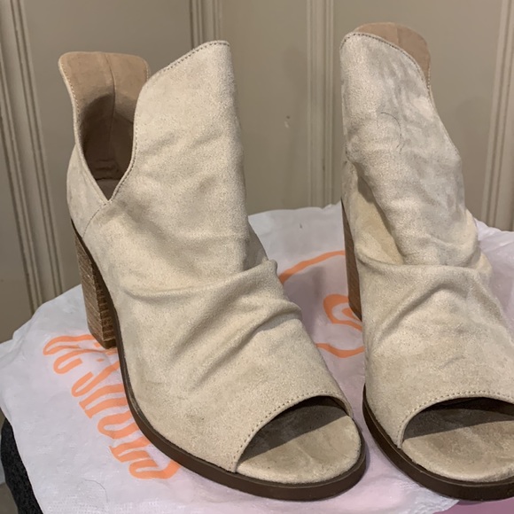 GC Shoes Susana Bootie - Picture 2 of 3